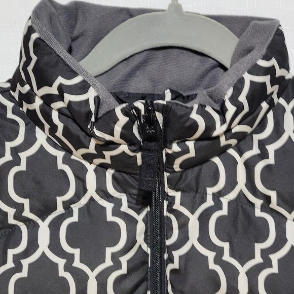 Land's End NWOT Puffer Vest Black and White Zippered Front Collar Pockets -295 - Picture 6 of 14